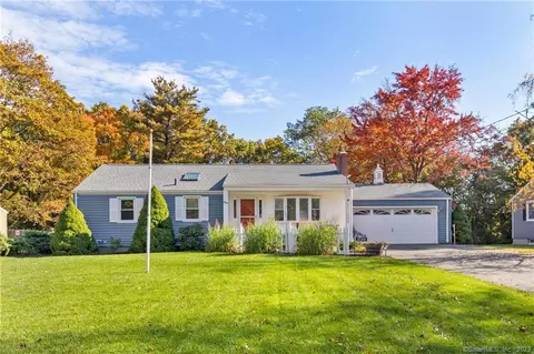 238 Mountain Rd, Windsor, CT 06095
