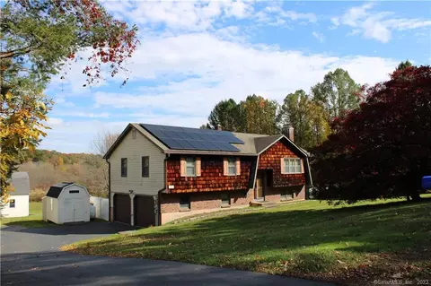 43 James Rd E, Durham, CT 06422