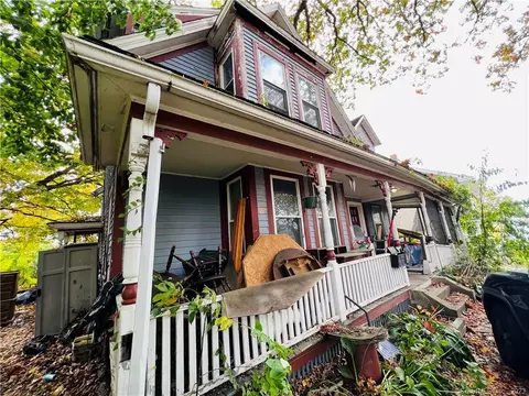 31 Potter St, Killingly, CT 06239