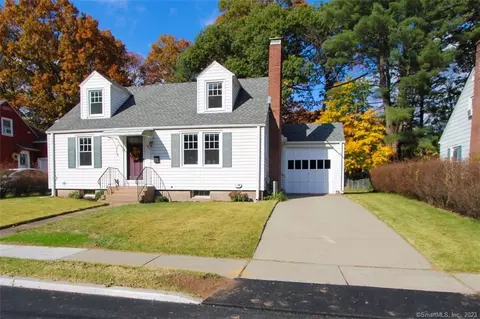 161 Saint John St, Manchester, CT 06040