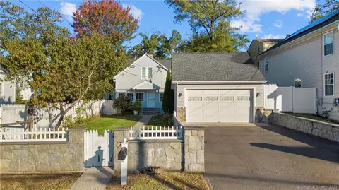170 Jennings Rd, Fairfield, CT 06825