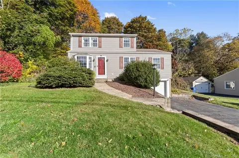 13 Albert St, Wallingford, CT 06492
