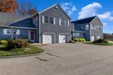 9 Vicki Ln #9, Colchester, CT 06415