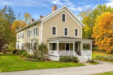 229 Hubbard St, Glastonbury, CT 06033