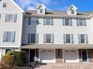 125 Mechanic St #11, Pawcatuck, CT 06379