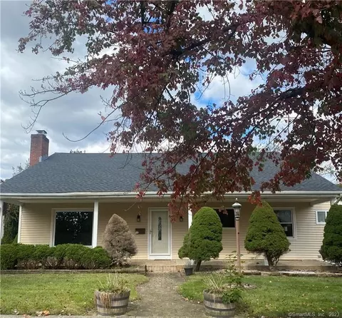 30 Townsend Ter, East Haven, CT 06512
