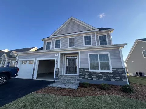 28 Arbor Meadow Dr, Cromwell, CT 06416