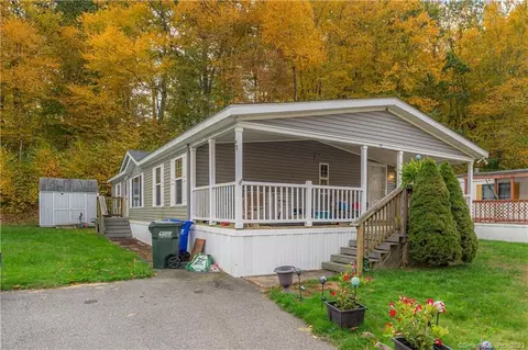 301 Buddington Rd #47, Groton, CT 06340