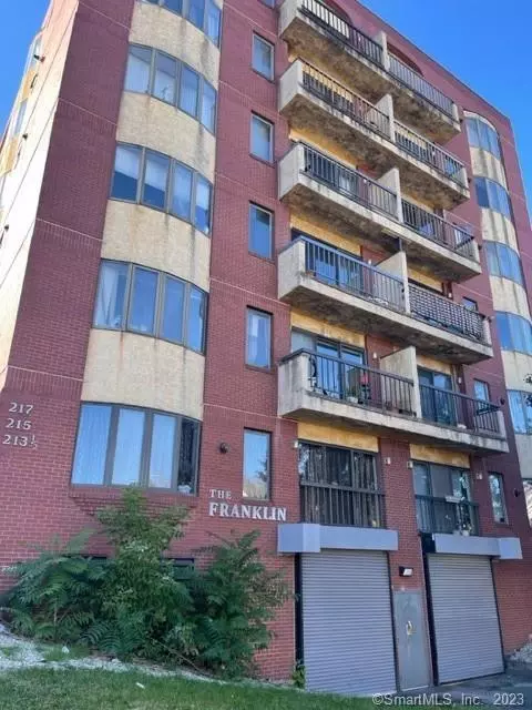 213 Franklin Ave #401, Hartford, CT 06114