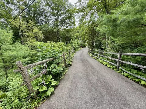 15 Laurel Mountain Rd, Warren, CT 06754