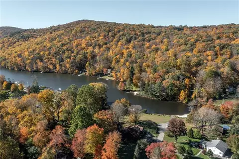10 Deer Hill Rd, Sherman, CT 06784