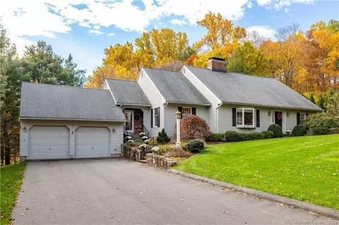 133 Maxine Rd, Bristol, CT 06010