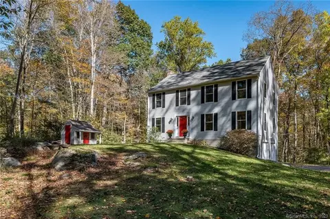 524 Opening Hill Rd, Madison, CT 06443