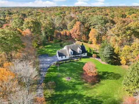 28 Bates Pond Rd, Canterbury, CT 06331