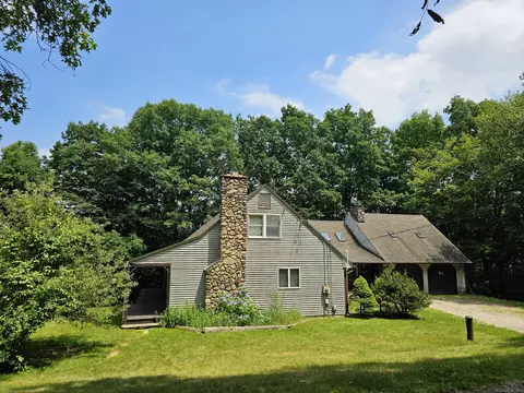 352 Cowles Rd, Woodbury, CT 06798