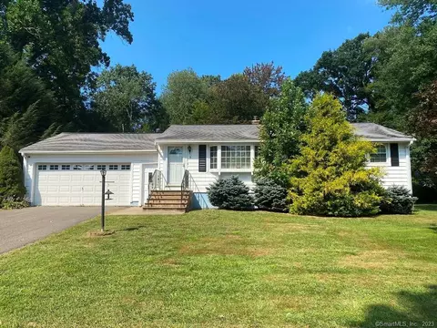 8 Longmeadow Dr Ext, Wolcott, CT 06716