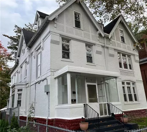 18 Marshall St, Hartford, CT 06105