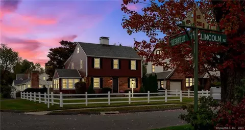 34 Lincoln Rd, Wethersfield, CT 06109