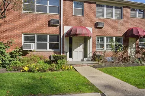 11 Bedford Ave #N3, Norwalk, CT 06850