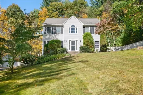 88 Northwoods Rd, Granby, CT 06060
