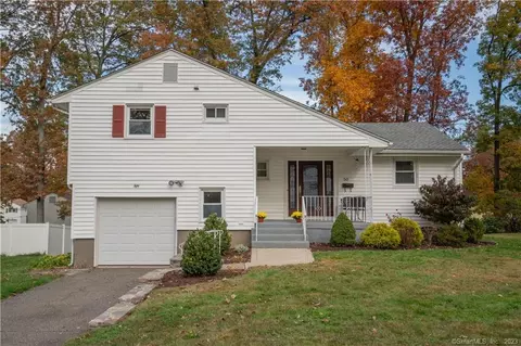50 Carlyle Rd, West Hartford, CT 06117