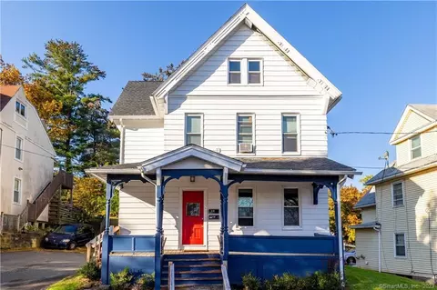15 Emmons Pl, New Britain, CT 06052