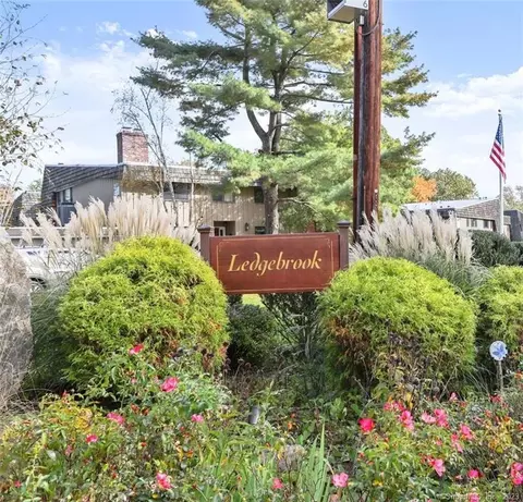 66 Gillies Ln #66, Norwalk, CT 06854