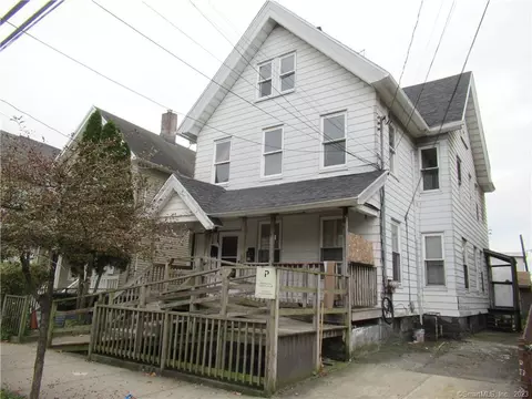 653 Iranistan Ave, Bridgeport, CT 06605
