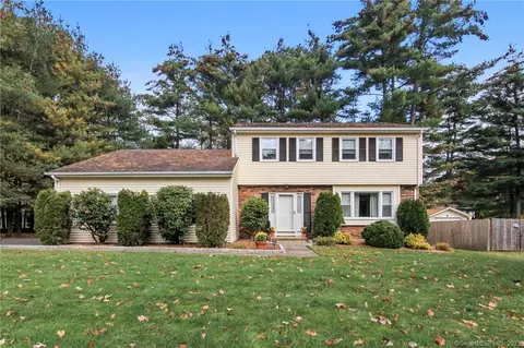 20 Roma Dr, Farmington, CT 06032