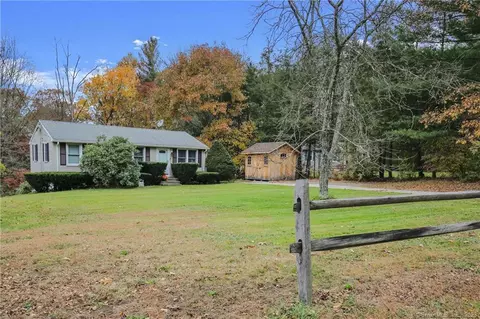 1619 Route 171, Woodstock, CT 06282