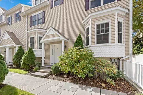 160 Glenbrook Rd #5C, Stamford, CT 06902
