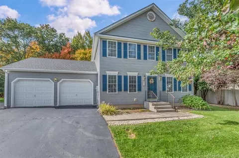 9 Dana Blvd, Wallingford, CT 06492