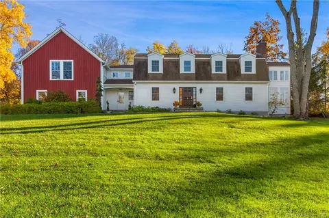 75 Chestnut Hill Rd, Ridgefield, CT 06877
