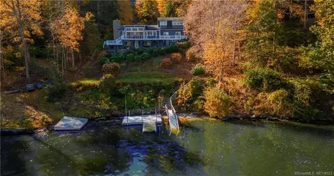 11 Deer Run Trl, Sherman, CT 06784