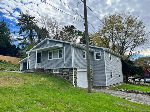 294 Sunnyside Ave, Watertown, CT 06779