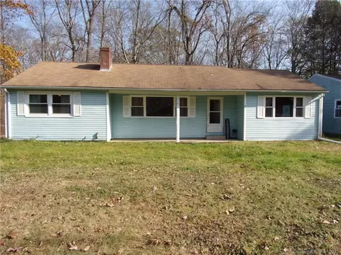 30 Harakaly Rd, Chaplin, CT 06235