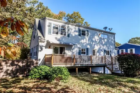 3 Cedar Trl, Danbury, CT 06811