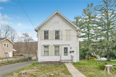 24 Poplar St, New Milford, CT 06776