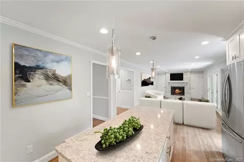 72 Hunting Ridge Rd, Stamford, CT 06903