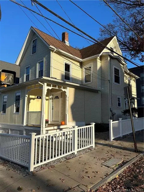 22 Kneen St, Shelton, CT 06484