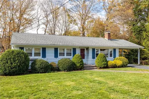 3 Kirtland Ct, Wallingford, CT 06492