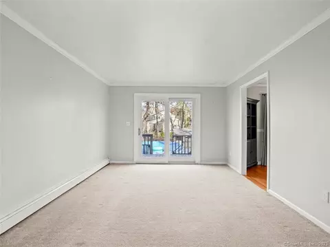 20 Dale Rd, Trumbull, CT 06611