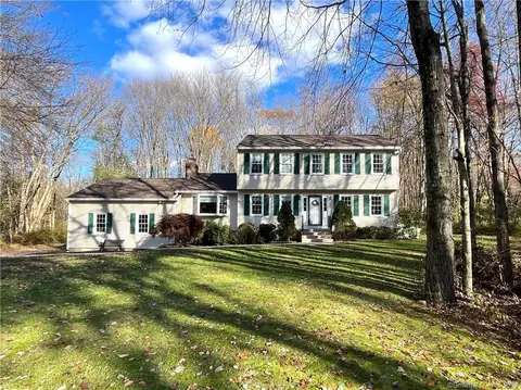 133 Skyview Dr, Southbury, CT 06488