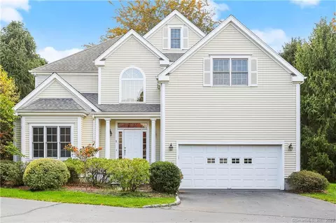 1 Highmeadow #1, Norwalk, CT 06854