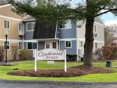 6 Rose Ln #4-27, Danbury, CT 06811
