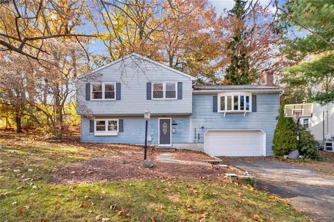 246 Ardsley Rd, Waterbury, CT 06708