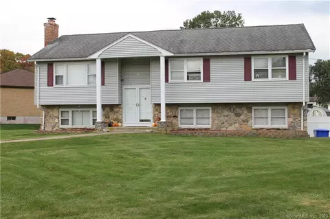 5 Woodmont Dr, East Hartford, CT 06118