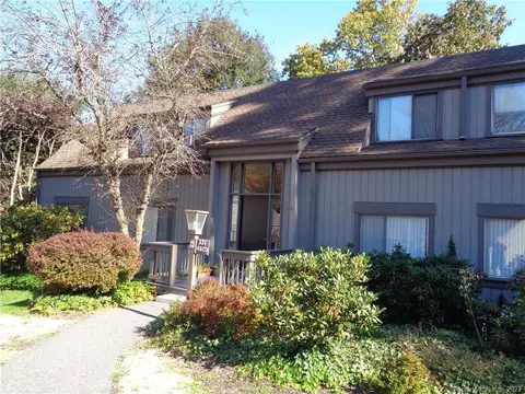 331 Heritage Vlg #C, Southbury, CT 06488