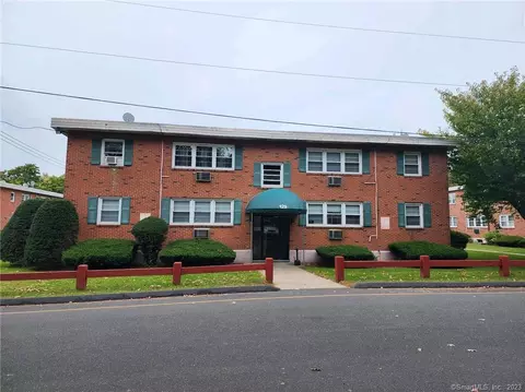 129 Milford St Ext #B5, Plainville, CT 06062