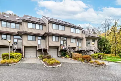 2539 Bedford St #38S, Stamford, CT 06905
